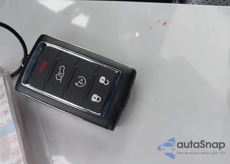 2024 Jeep Grand Cherokee L Limited 4X4 from USA, damaged, VIN 1C4RJKBG6R8602832